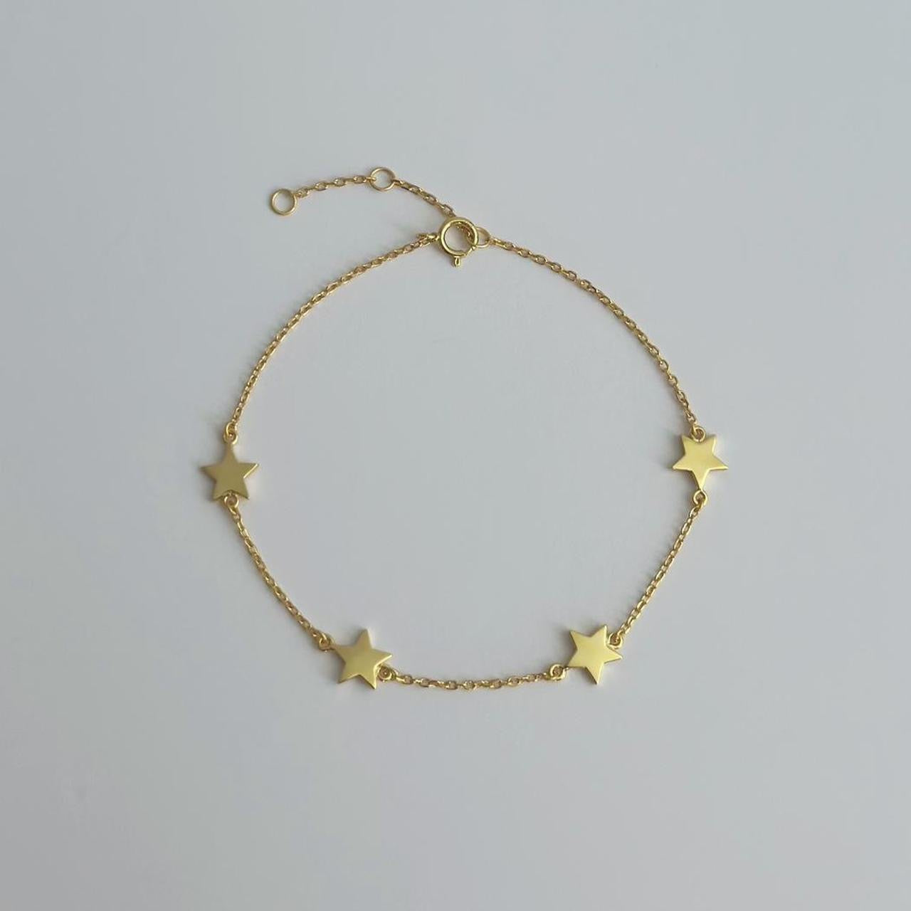 Gold star bracelet