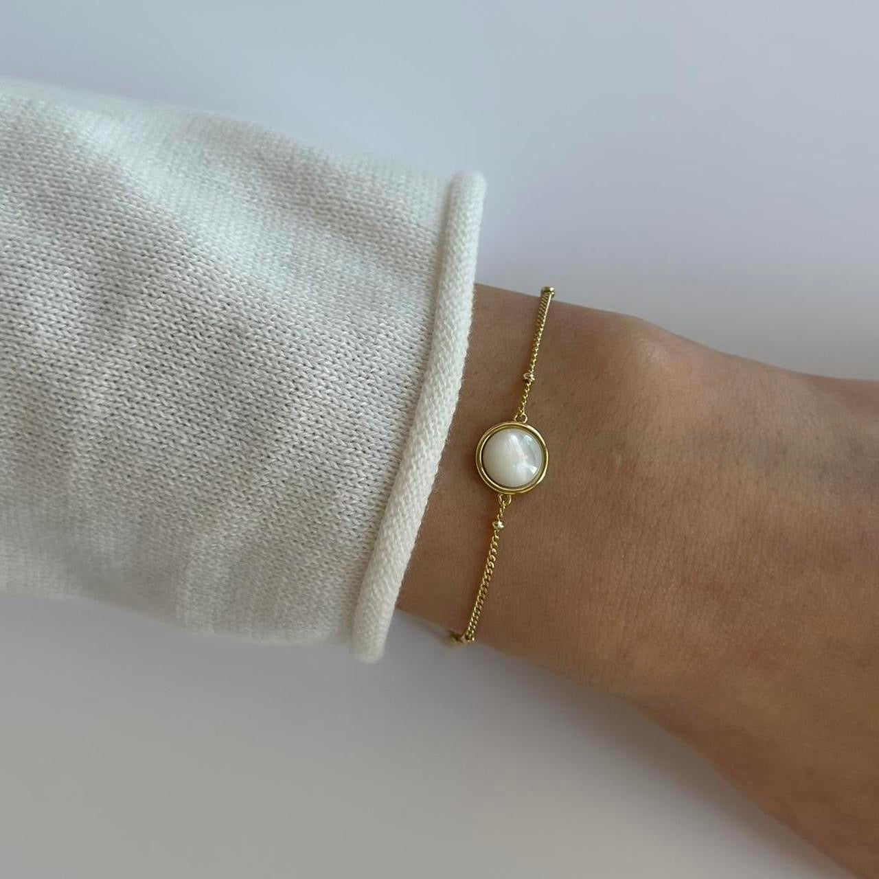 Gold moonstone bracelet