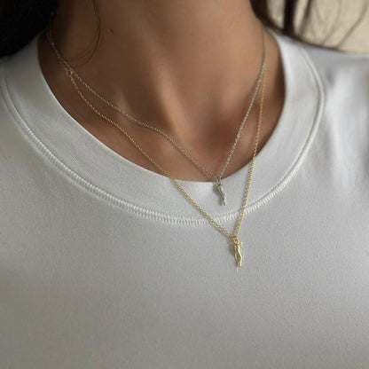 Gold Italian cornicello horn necklace