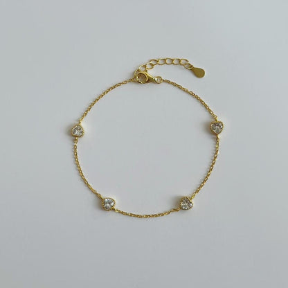 Gold dainty gem heart bracelet